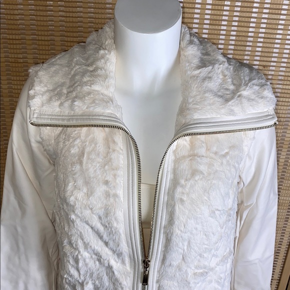 Dennis Basso Faux Fur Zip Front Jacket with Zip-Off Sleeves Size XXS - Picture 2 of 6
